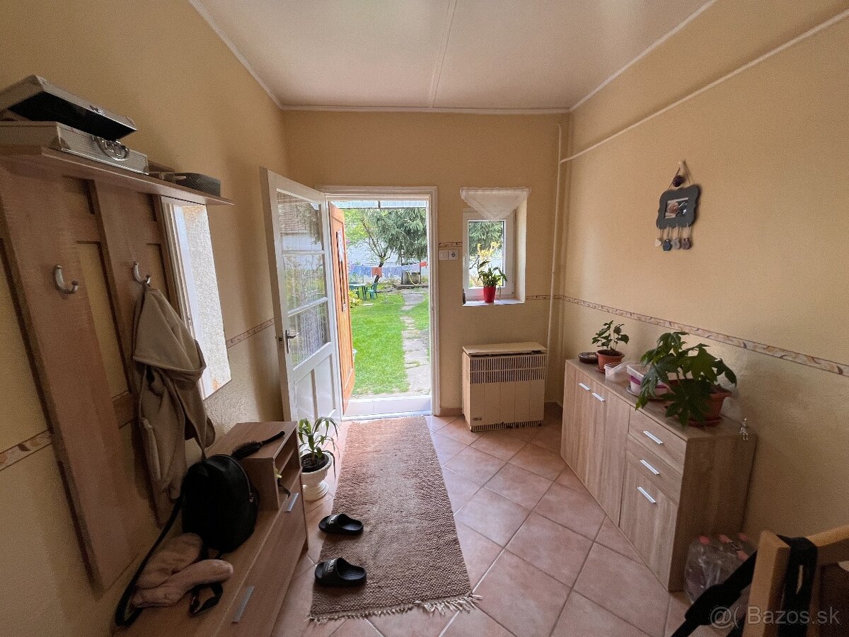 MAĎARSKO - MESZES - 4 IZBOVÝ ZREK. RD - 16