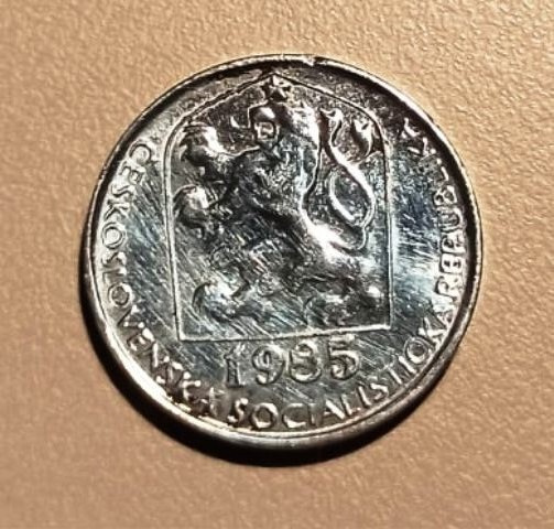 ČESKOSLOVENSKÉ / SLOVENSKÉ - MINCE / BANKOVKY - 16