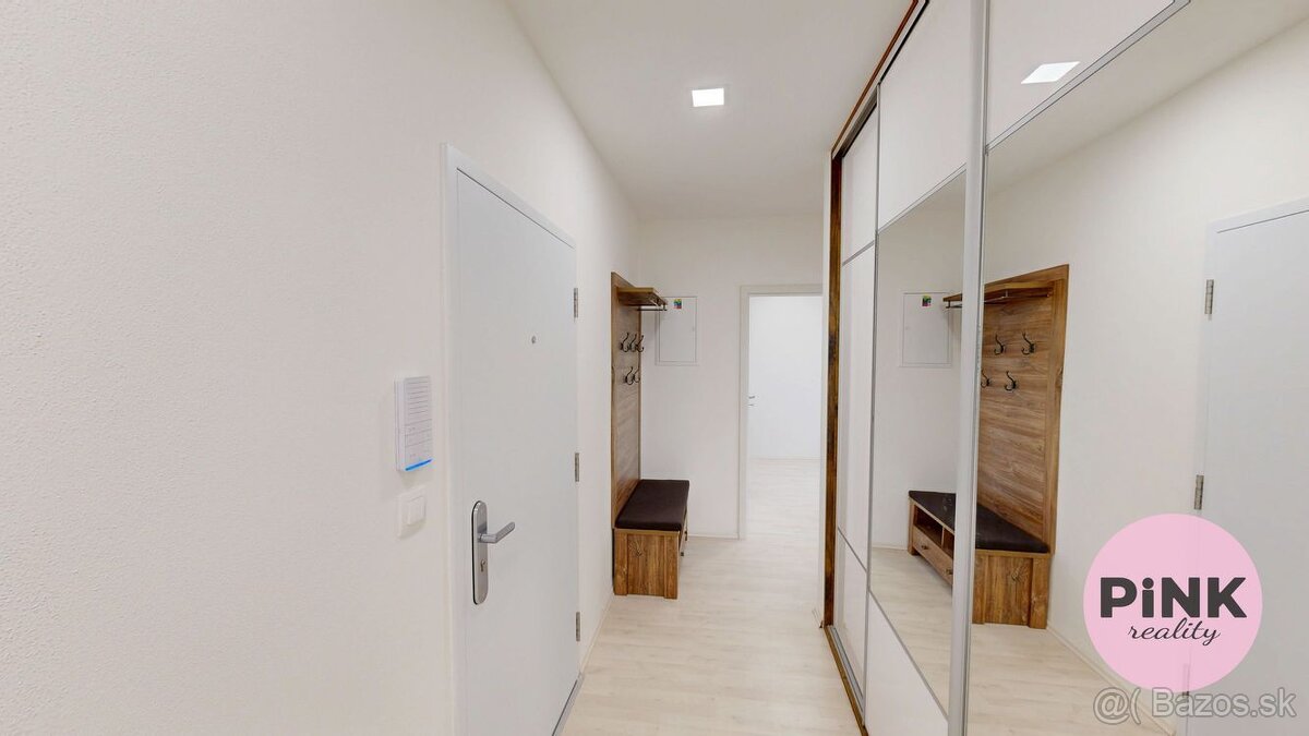 PINK Reality Prenájom moderného 3-izbového bytu – Galanta, H - 16