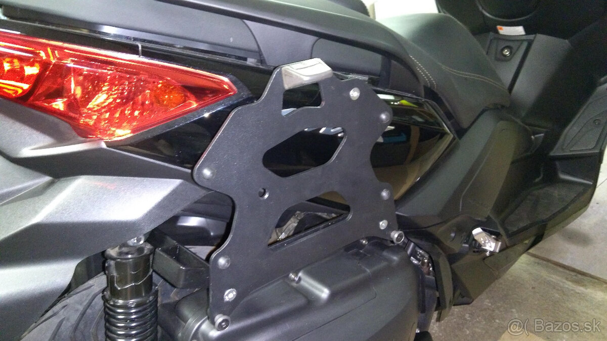 Yamaha X Max 400 - 16