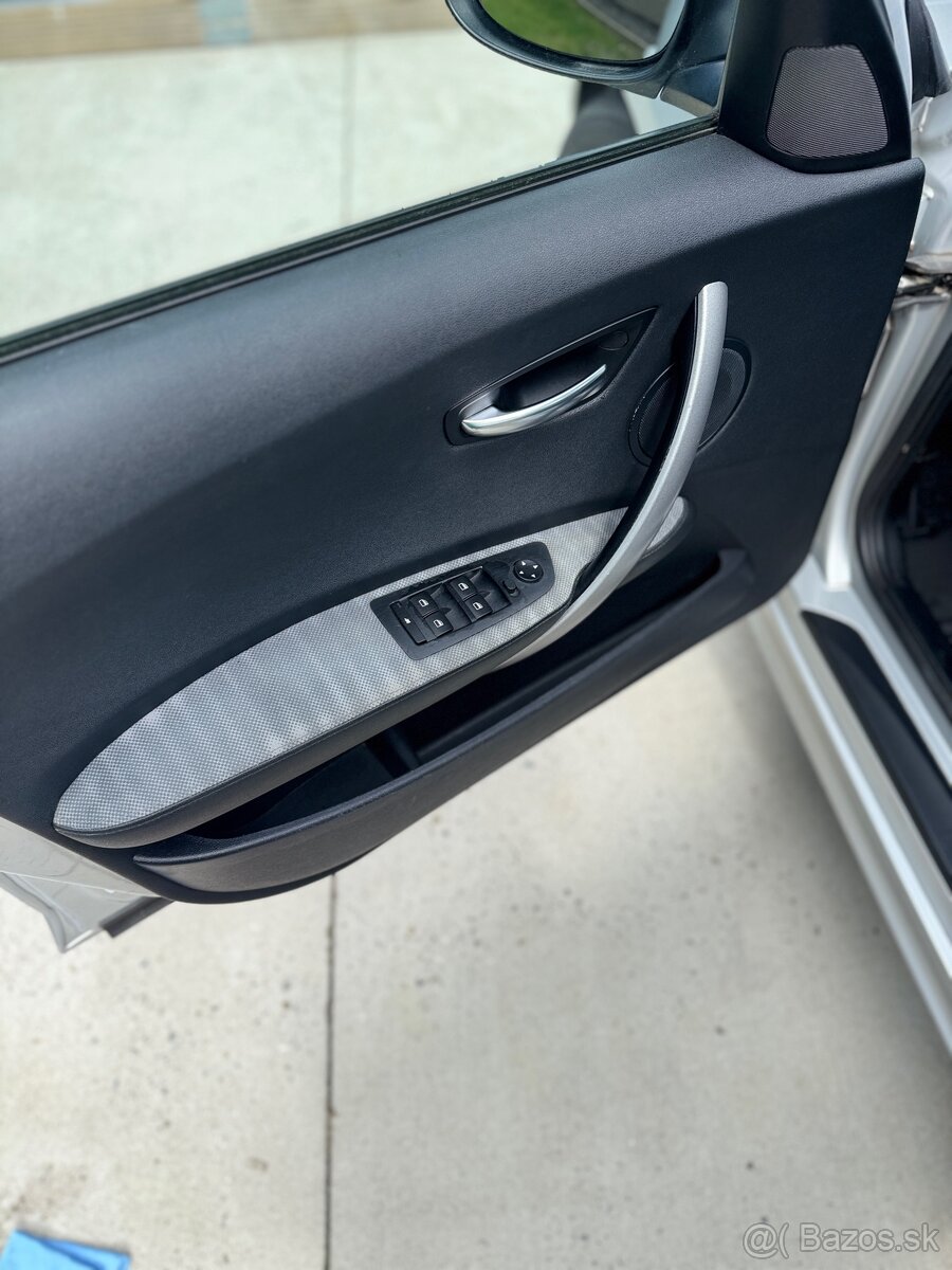 BMW 118D - 16