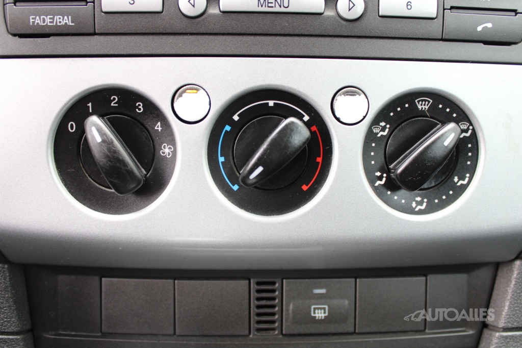 Ford Focus Combi 1,6 TDCi 66 kW - 16