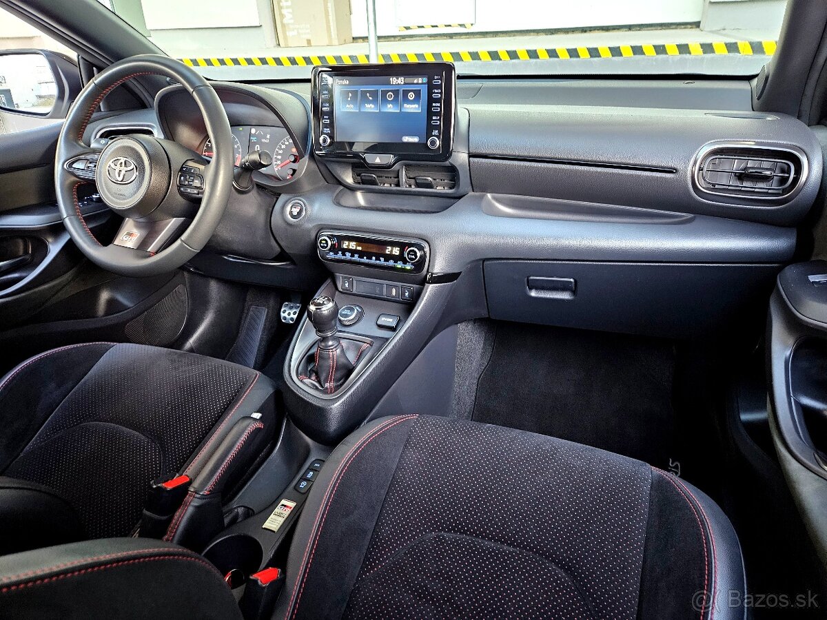 Toyota Yaris GR WRC - 16