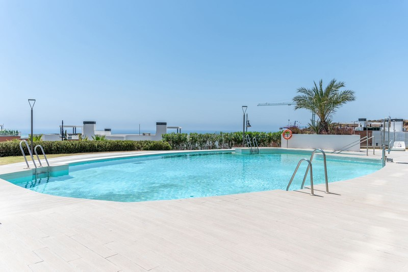 Kvalitný 3 izbový apartmán v Panoramica Higueron na pobreží - 16