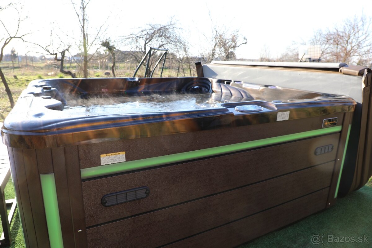 Luxusná SMART VÍRIVKA SKLADOM - 16