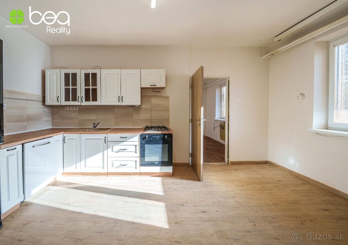 NA PREDAJ: Rodinný zrenovovaný dom, Ordzovany, okr. Levoča - 16