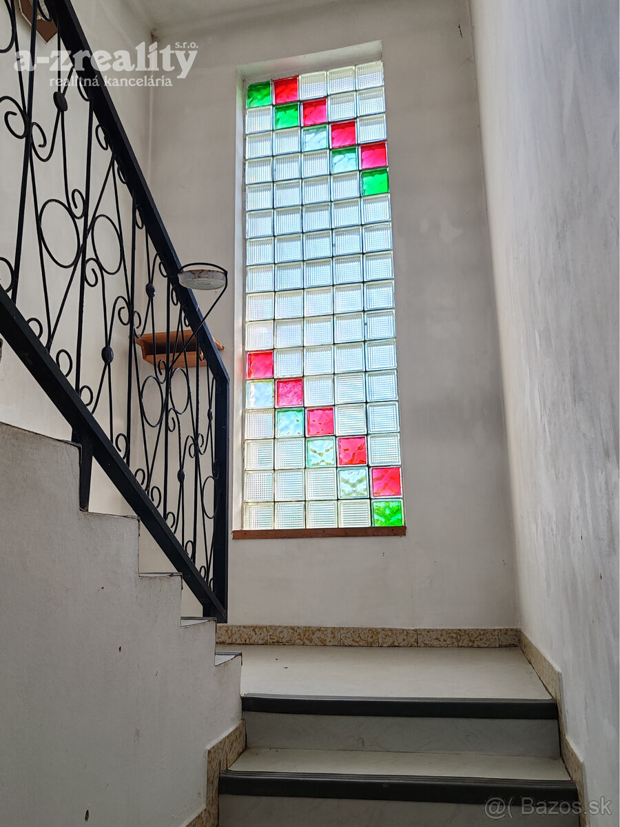 Ponúkame na predaj rodinný dom v obci Číčov - 16