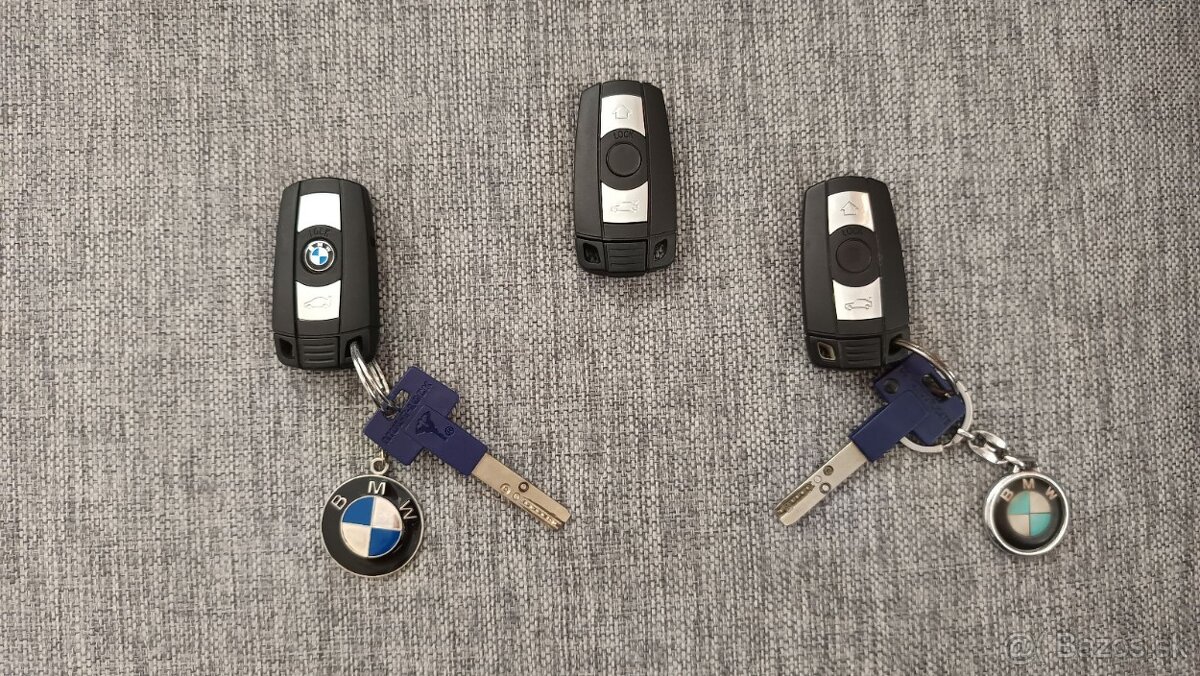 BMW 318d Touring - 16