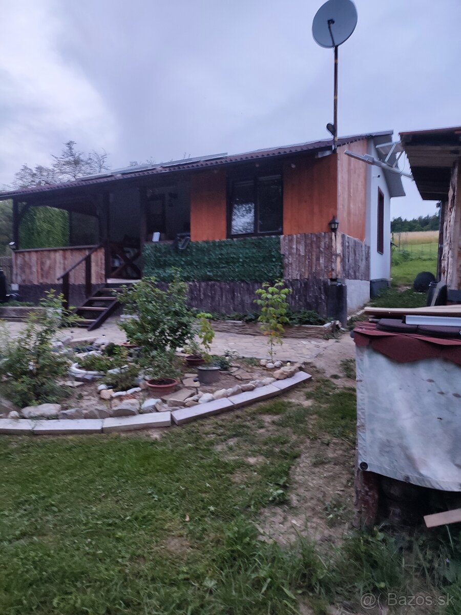 Záhrada s chatou - 16