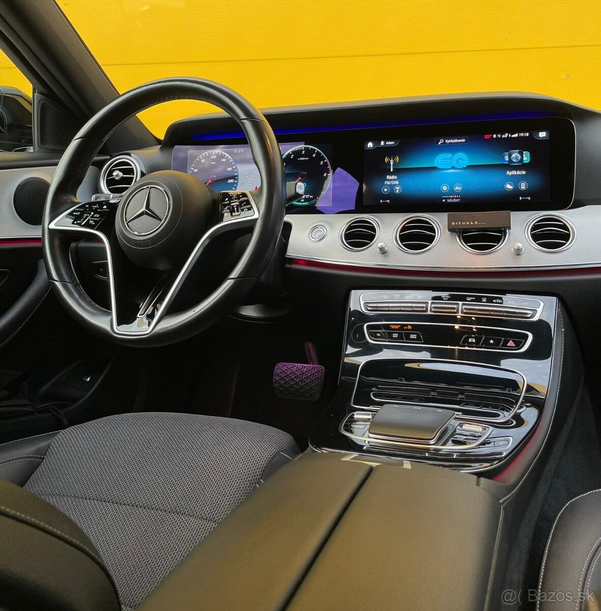 Mercedes-Benz E trieda Kombi 300 de 4MATIC | DPH | - 16