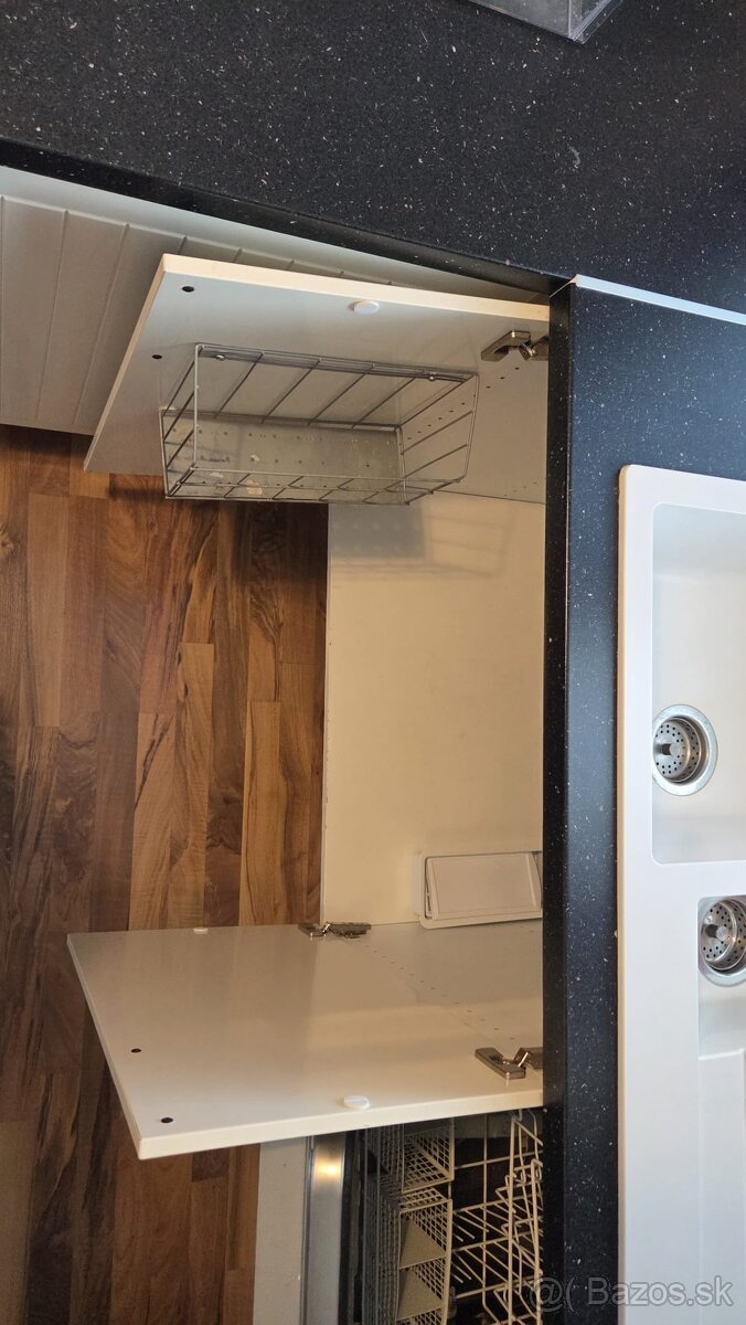 Predam starsiu IKEA kuchynu - 16