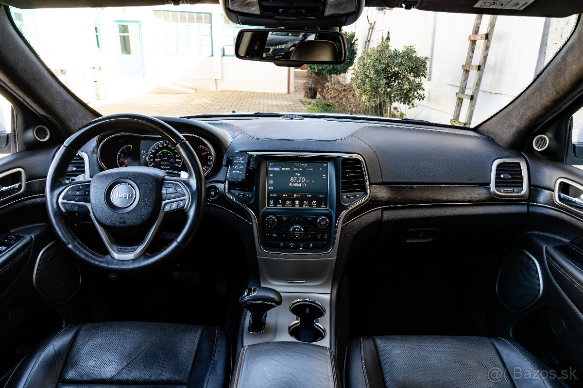 Jeep Grand Cherokee 3.0L V6 TD Summit A/T - 16