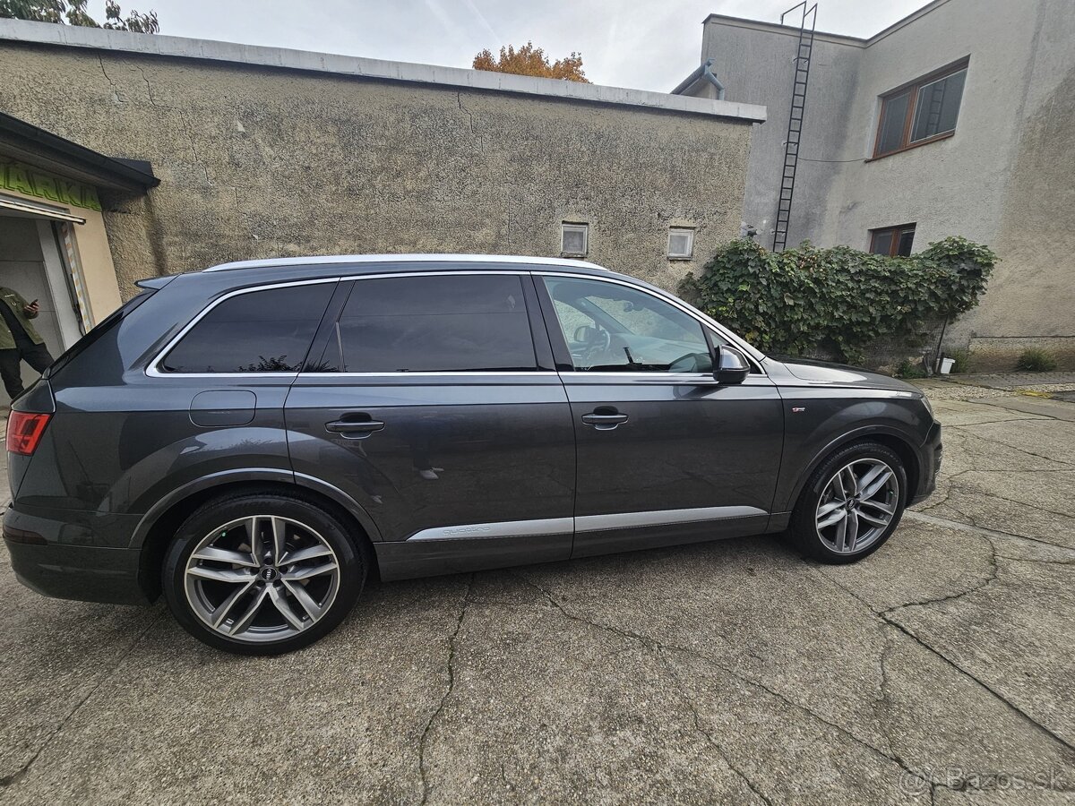 Audi Q7 - 16