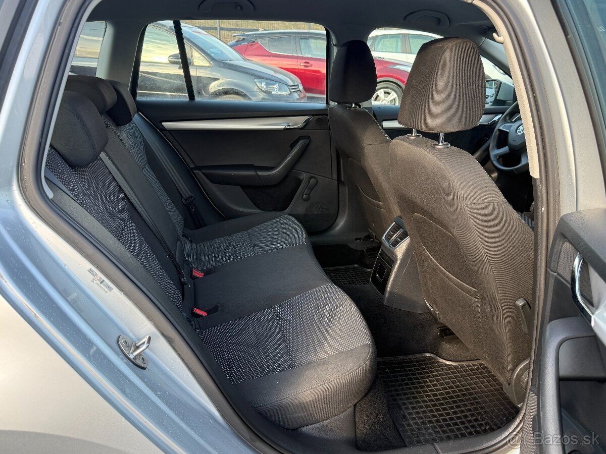Škoda Octavia Combi 1.6 TDI Ambition 4x4 - 16