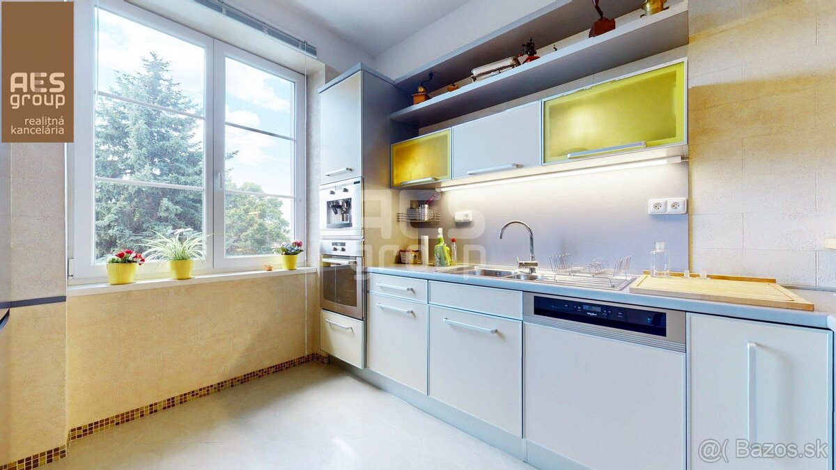 PRENÁJOM, JEDINEČNÝ 4 IZBOVÝ BYT, SMETANOVA, BRATISLAVA – ST - 16