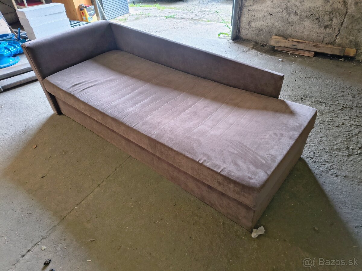 Predám koberce, nábytok, periny - 16