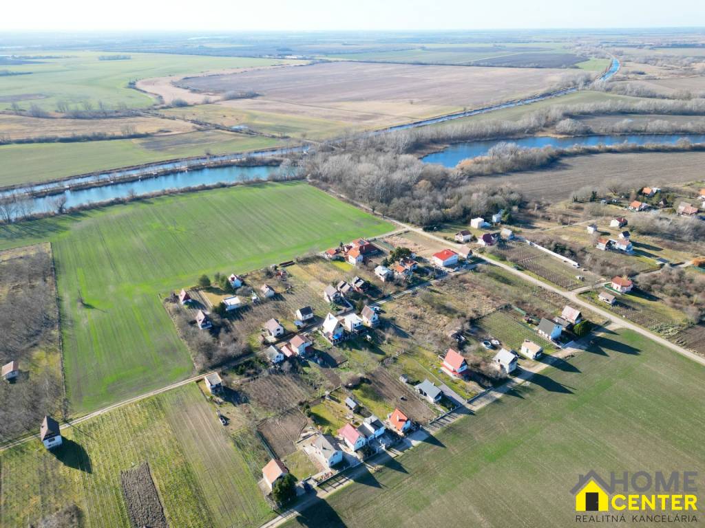 PREDAJ : CELOROČNE OBÝVATEĽNÁ CHATA, CINKÓT HEGY - MARCELOVÁ - 16