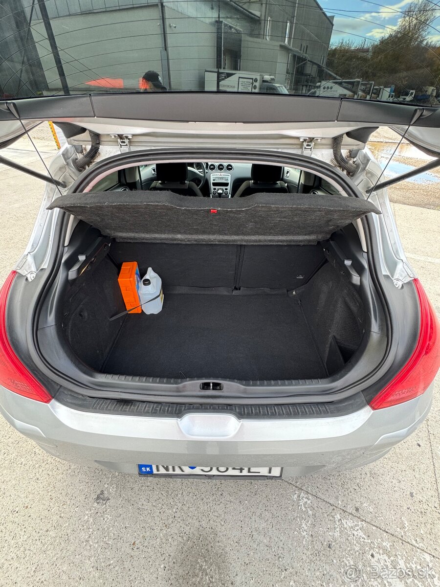 Peugeot 308 1.6 HDI - 16