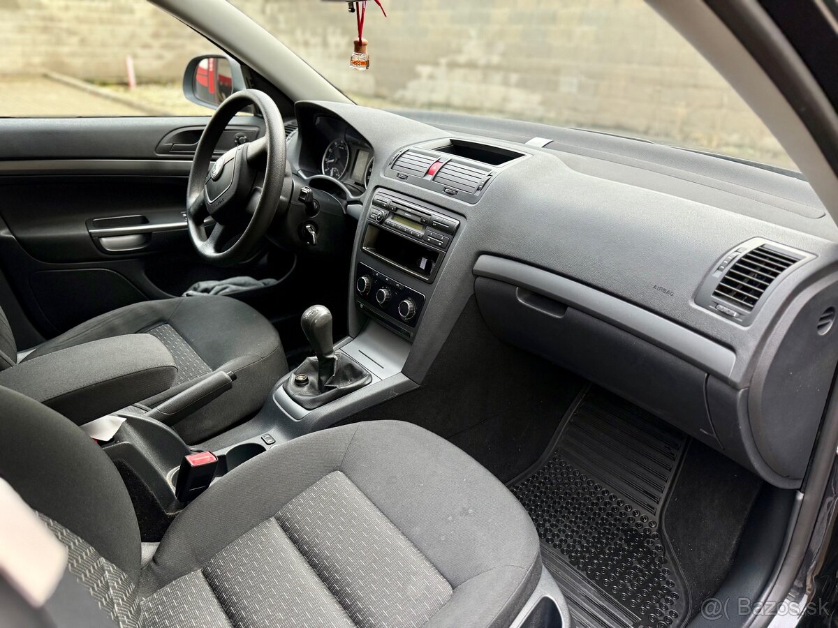 Škodu Octavia II sedan 1.6 MPI LPG, 2012r.v - 16