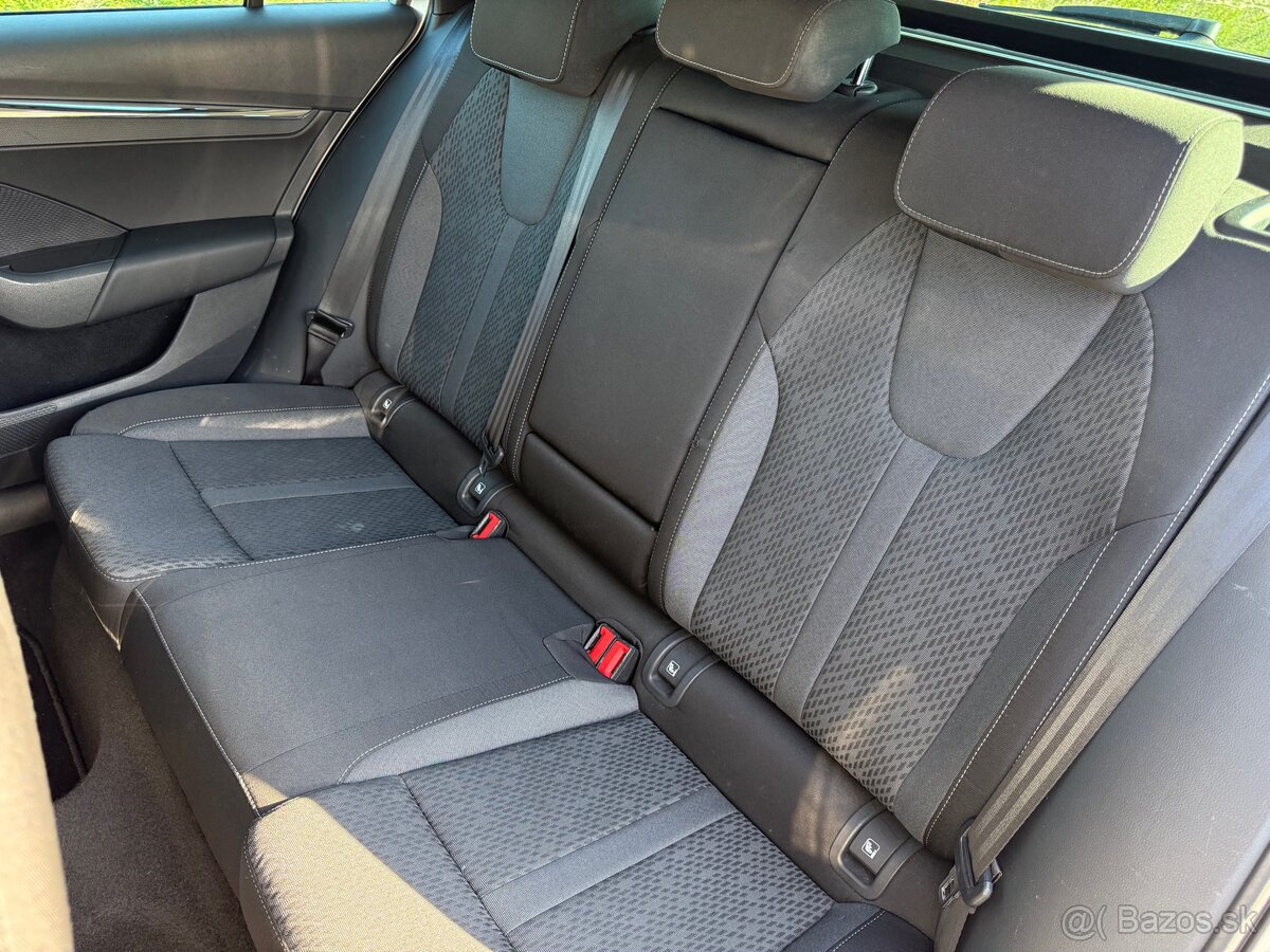 Škoda Octavia Combi 2.0 TDI SCR Style DSG - 16