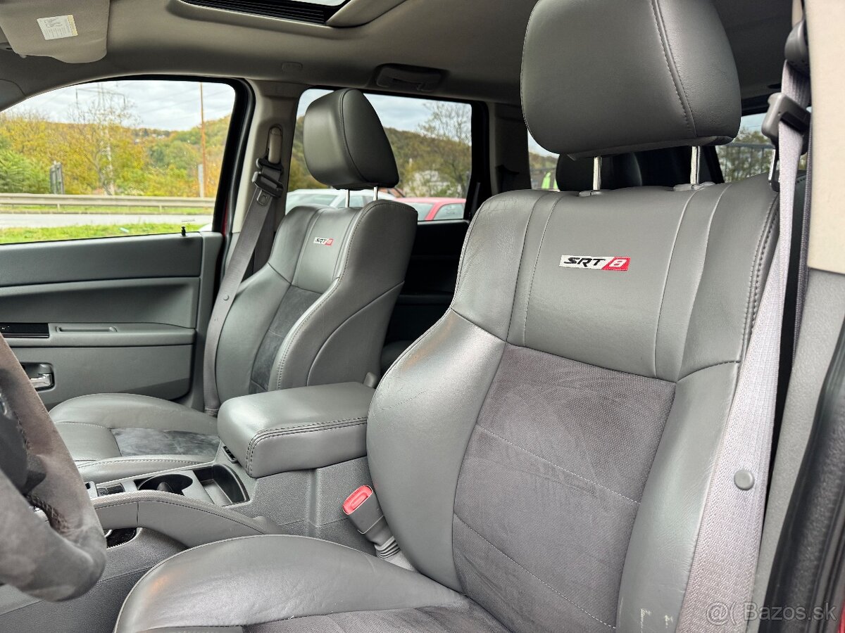 Jeep Grand Cherokee SRT HEMI 6.1 - 16