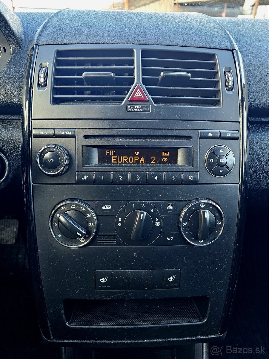 Mercedes A trieda 150 Elegance - 16