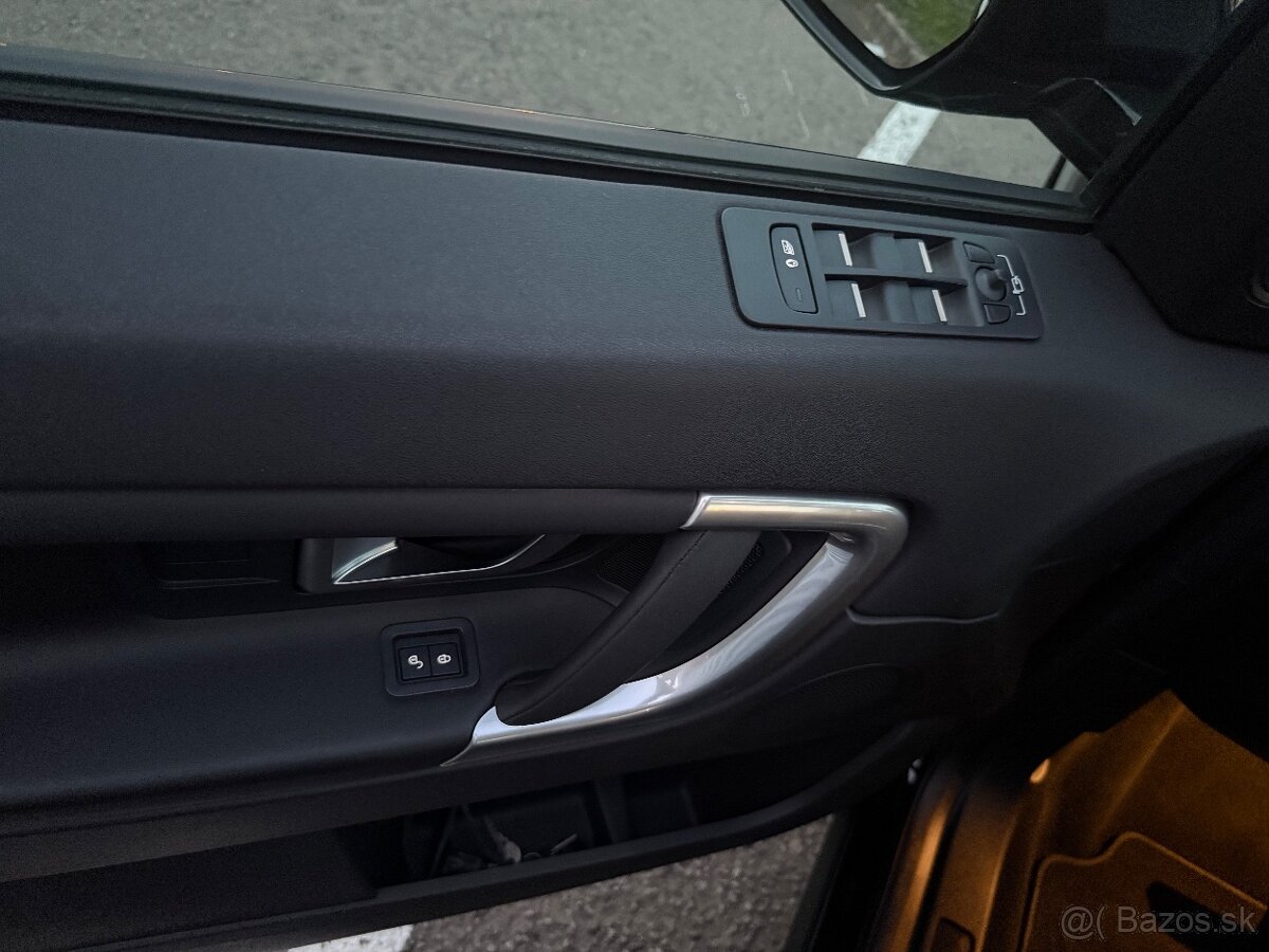 Land Rover Discovery Sport 2.0L 132 kw 4x4 HSE - 16