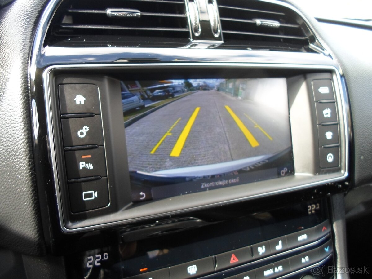 Jaguar F-Pace 2.0D I4 240k Prestige AWD A/T - 16