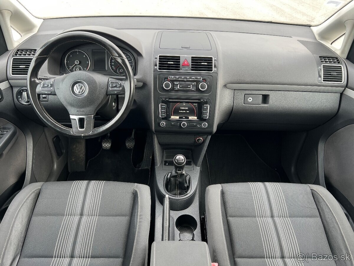 PREDAM VOLKSWAGEN TOURAN 1.6TDi 77kW edícia MATCH dovoz FR - 16