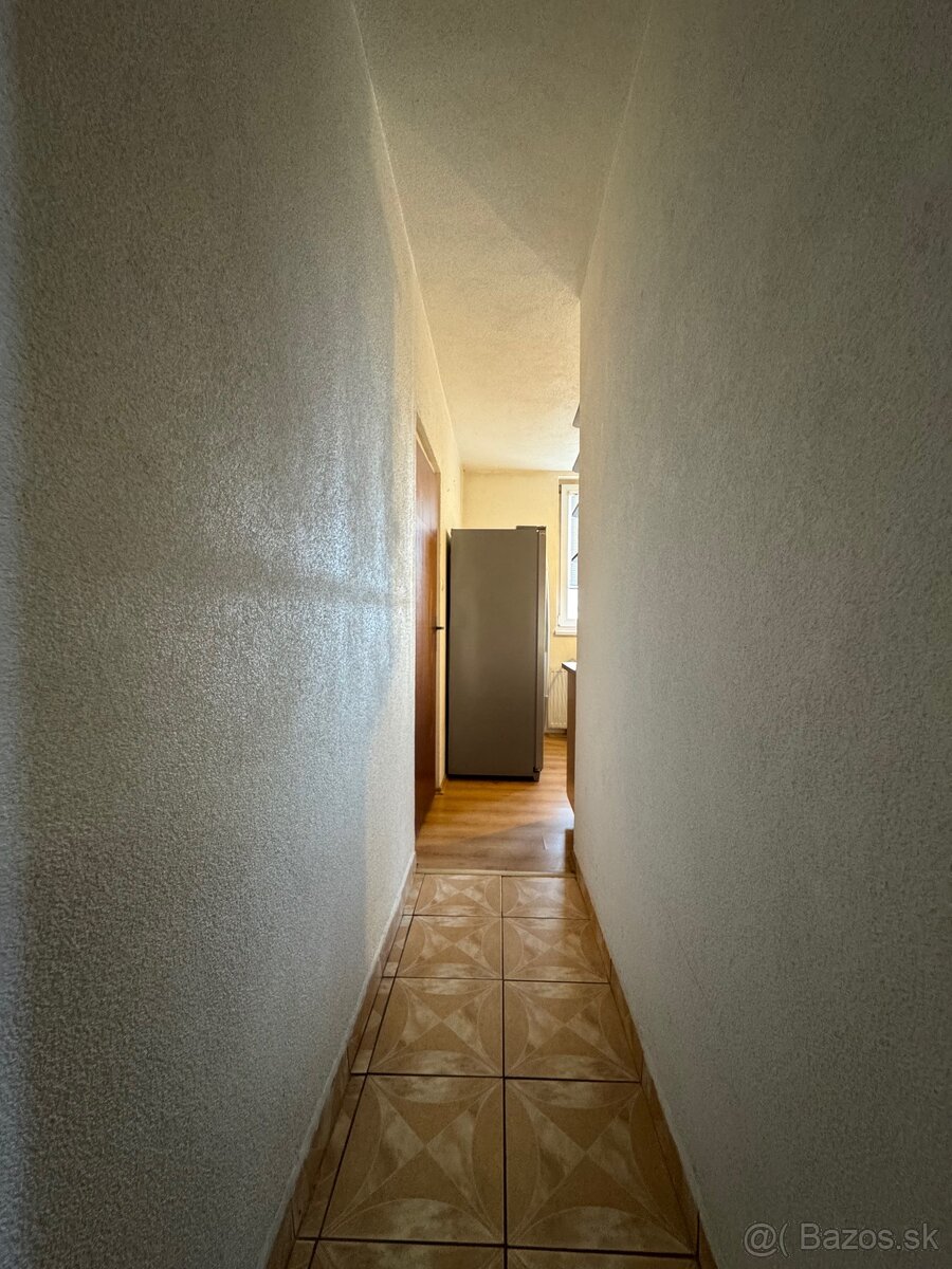 🏡 Na predaj 3-izbový byt - 16