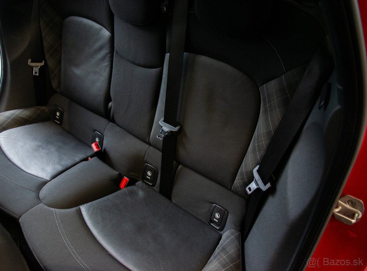 Mini Cooper S 2.0/141 kW/2017/automat/Top stav/servis BMW - 16