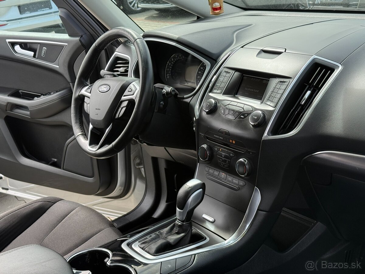 Ford S-Max - 16
