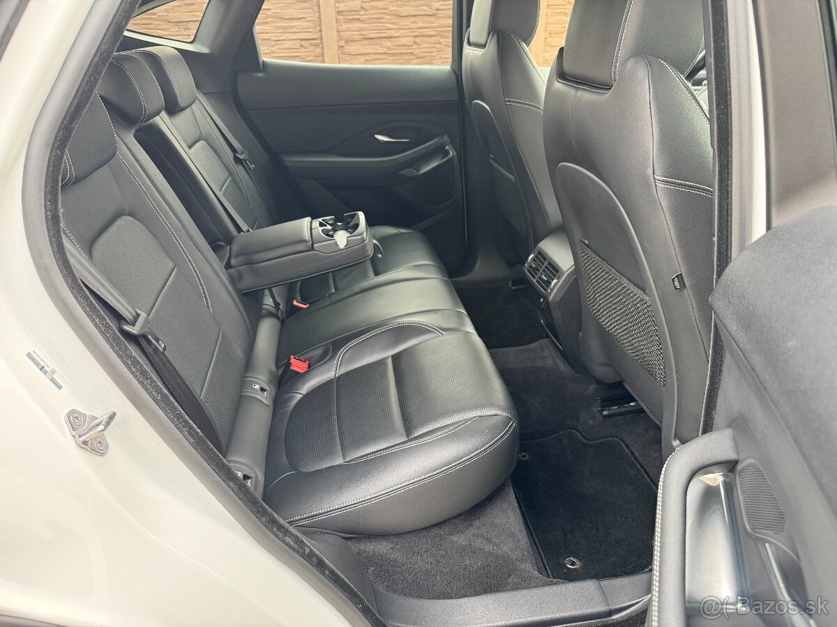 Jaguar E-Pace 2.0d R-Dynamic, 4x4, r.v.: 2/2020 - 16