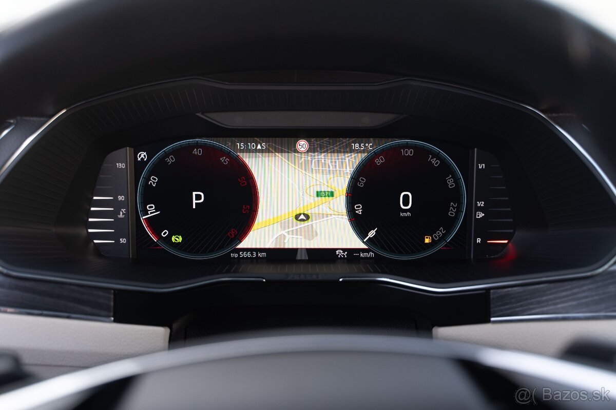 Škoda Superb Combi Panoráma - 16