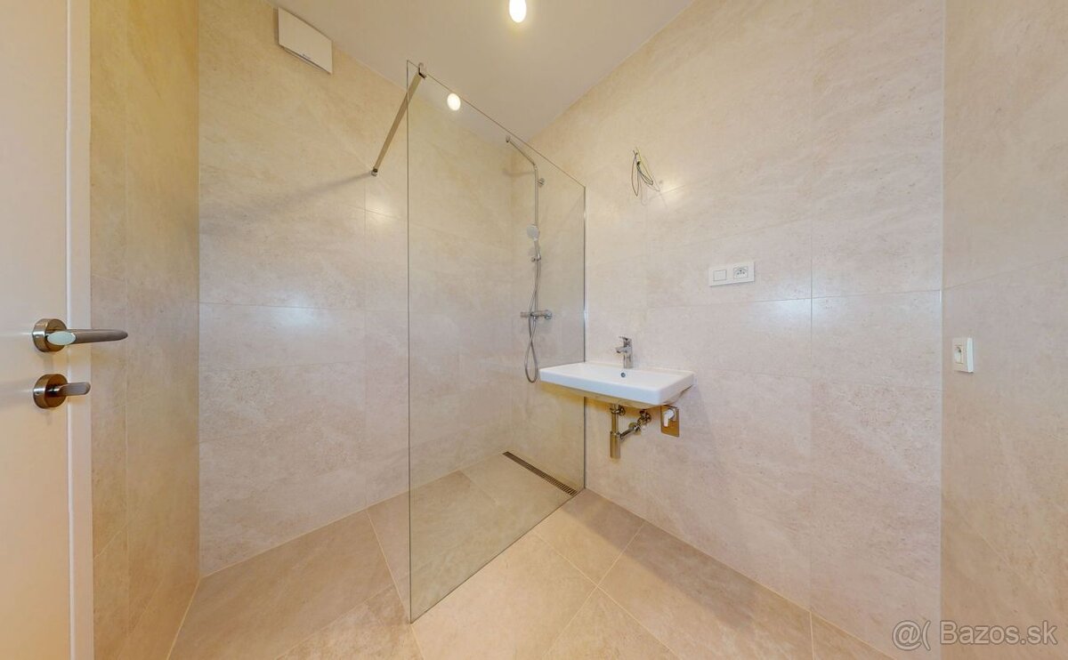 2-IZB. BYT S PARKINGOM, NOVOSTAVBA NA HRADNOM KOPCI - 16