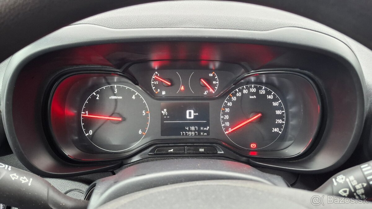 Opel Combo 1.5 CDTI - 16