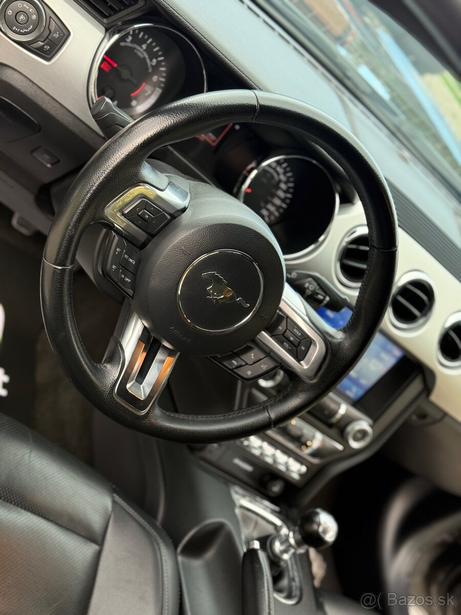 FORD MUSTANG - servisna historia , kupene na SR - 16