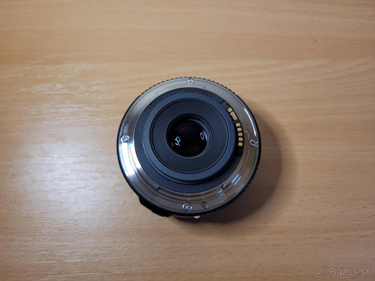 Canon Eos 200D + Canon EF-S 24mm f2.8 + Canon EF 50mm f1.8 - 16