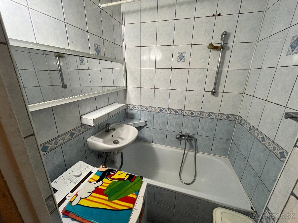 ☀ Svetlý a zariadený byt s kuchyňou po rekonštrukcii - 16