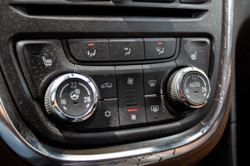 Opel Mokka 1.7 CDTI S/S 4x4 Enjoy (2014) - 16