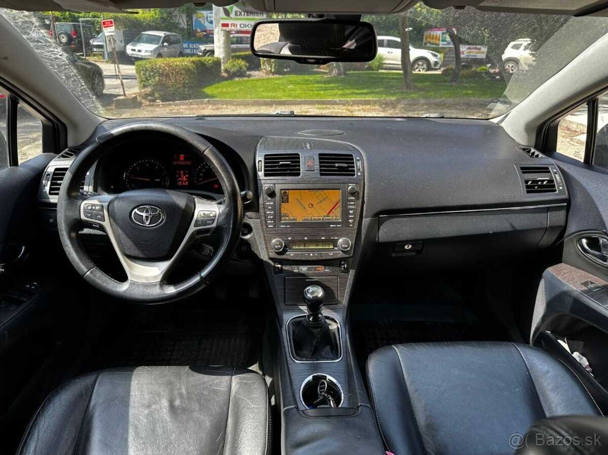 Toyota Avensis combi 2.2 D-4D Exclusive - 16