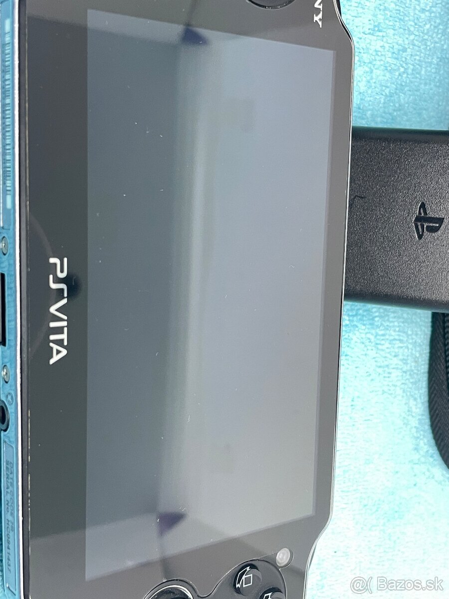 PS vita PCH-1004 oled displej -folia +4gb - 16