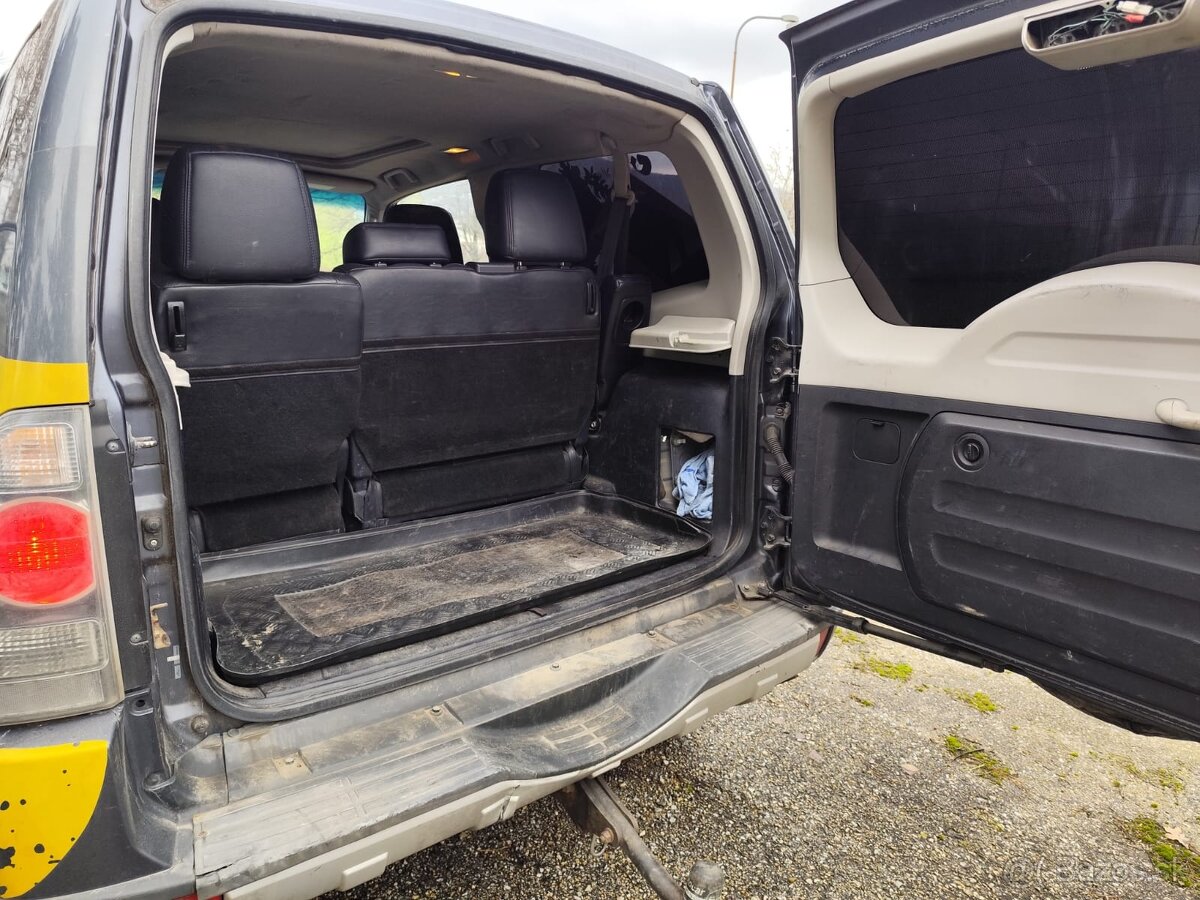 Mitsubishi Pajero 3.2. - 16