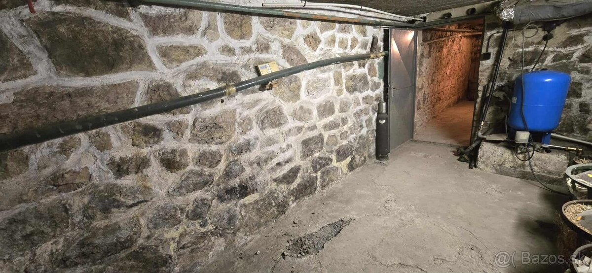 Rodinný dom s pozemkom 967 m² v obci Hosťová pri Nitre - 16