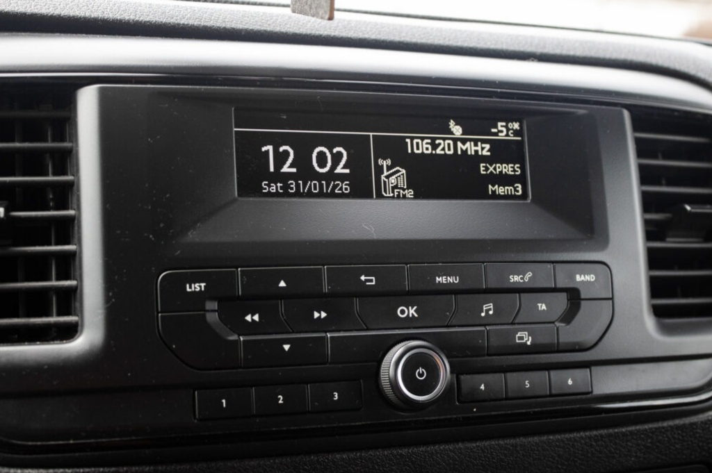 Toyota Proace 110kW (2019) - 16