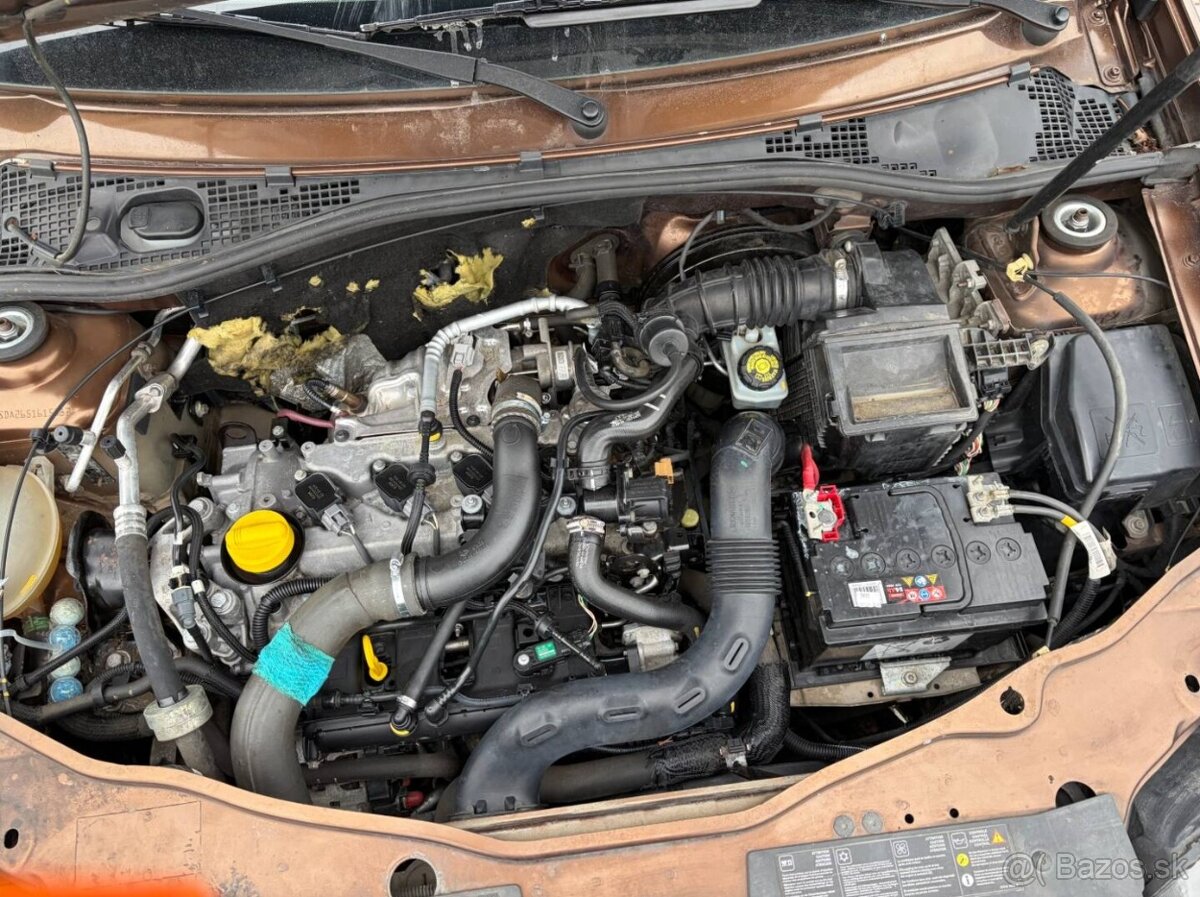 Dacia Duster 1.2 TCe 92kw ČR 1.maj. TZ - 16