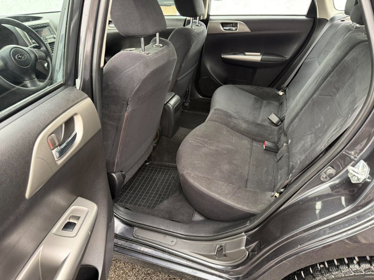 Subaru Impreza 2010 Benzín Automat - 16