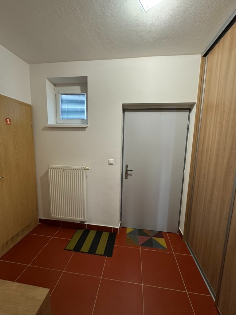 Prenájom zariadeného 2.izb. bytu - 16