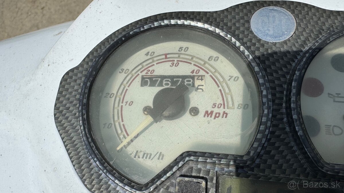 Skúter cpi 49cm3 - 16