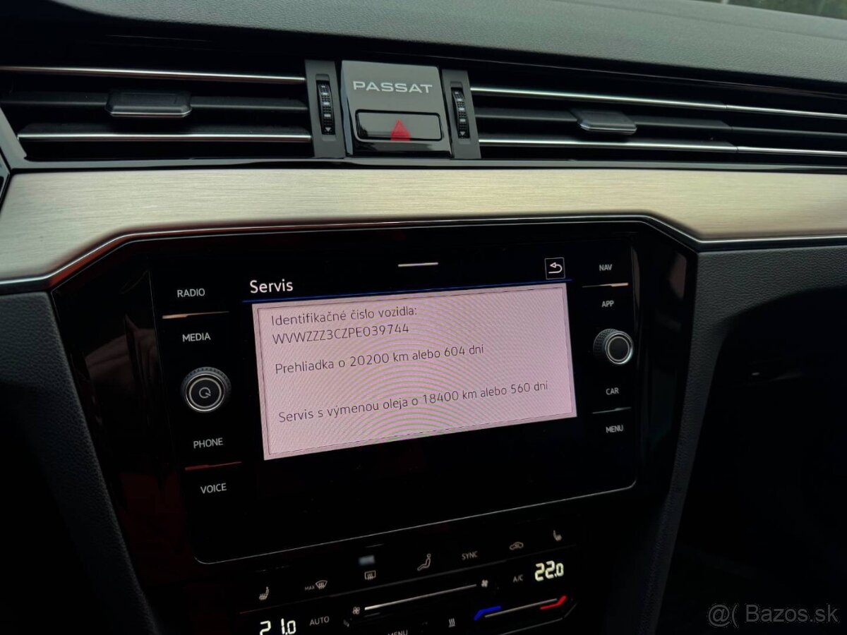 Volkswagen Passat Alltrack 2.0 TDI SCR 4Motion DSG - 16